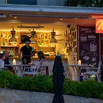 Tara's Hotel 4*