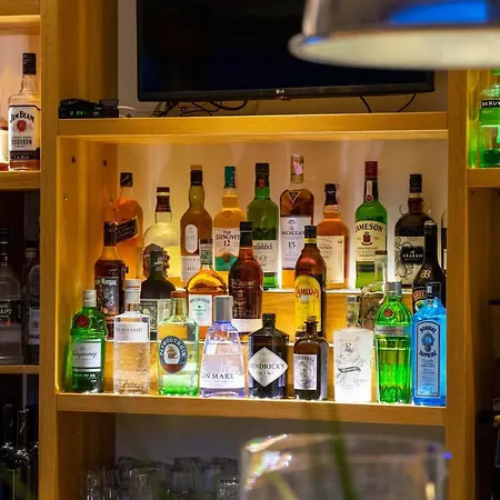 Отель Tara's Zrnovo