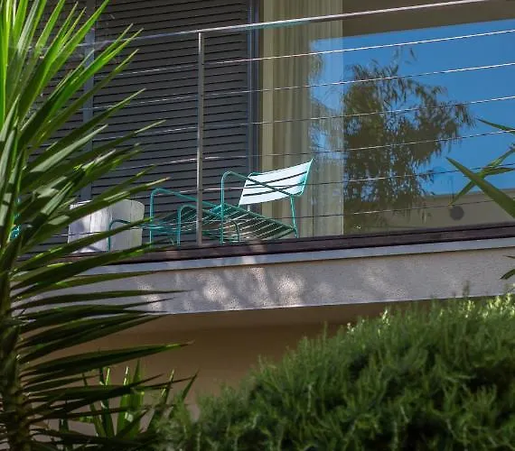 Tara's 酒店 Zrnovo